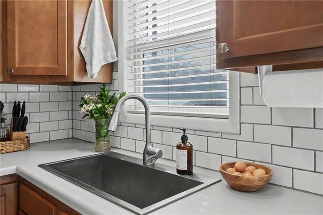 520 E 14th Street, Ottawa, KS 66067