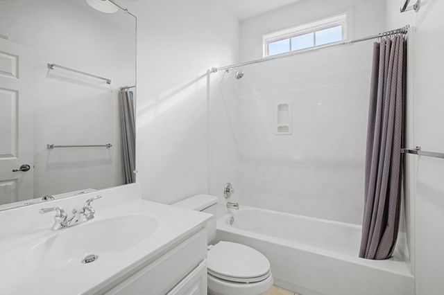 1124 Chickadee Cir, Hermitage, TN 37076