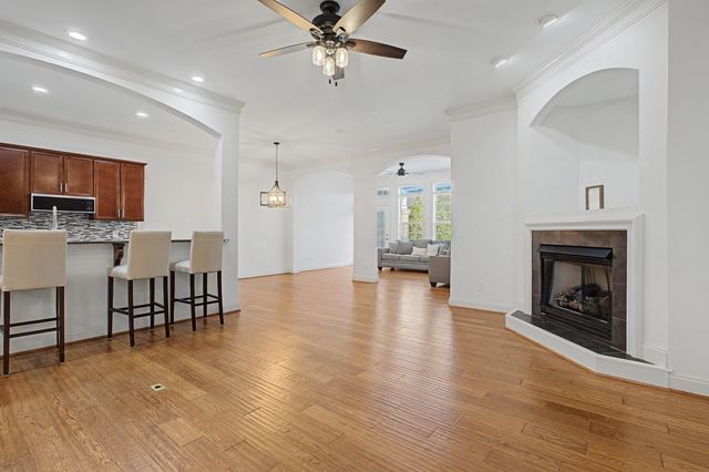 1124 Chickadee Cir, Hermitage, TN 37076