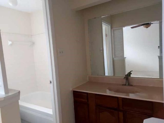 1924 Myrna Lane, Katy, TX 77493