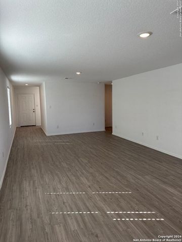 2422 Broken Arrow, New Braunfels, TX 78130