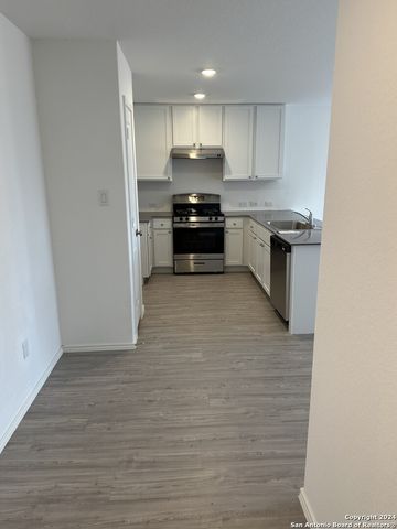 2422 Broken Arrow, New Braunfels, TX 78130