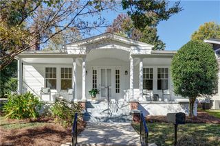 207 Aberdeen Terrace, Greensboro, NC 27403