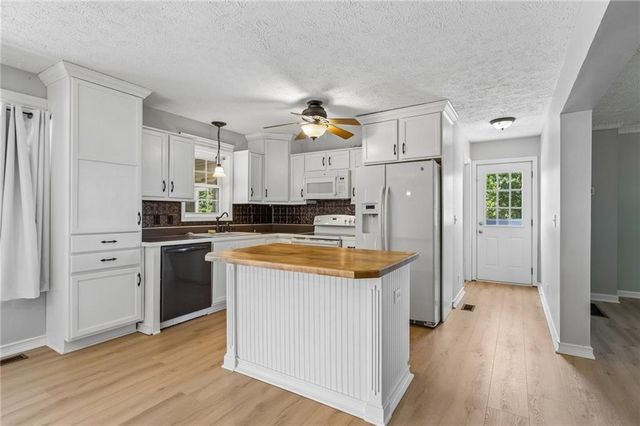 1841 SW 214th Street, Plattsburg, MO 64477