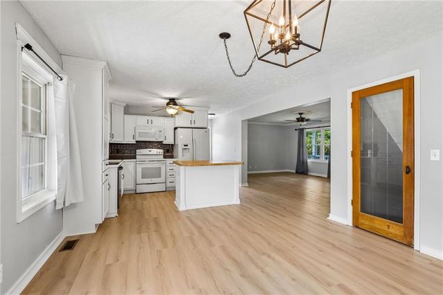 1841 SW 214th Street, Plattsburg, MO 64477
