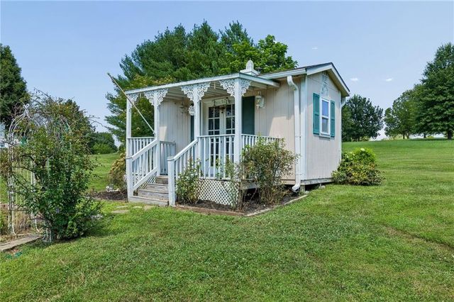 1841 SW 214th Street, Plattsburg, MO 64477