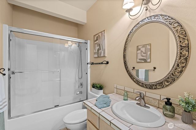 5808 60th Street W, University Place, WA 98467