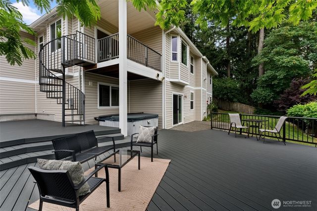 5808 60th Street W, University Place, WA 98467