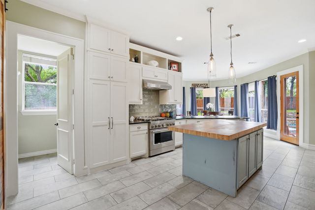 1425 Brighton Court, Southlake, TX 76092