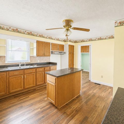 102 Bradley Drive, Richmond, KY 40475