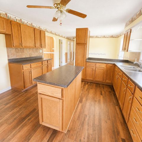 102 Bradley Drive, Richmond, KY 40475