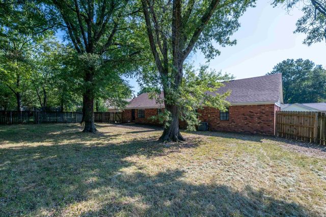 4109 OAKBEND DR, Memphis, TN 38115
