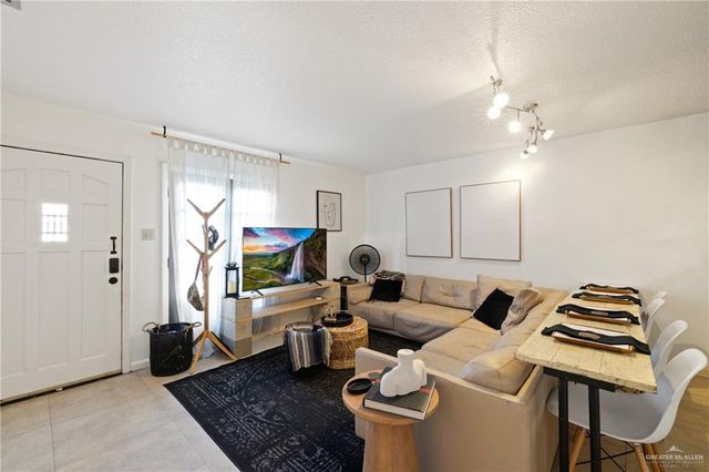 1418 Beech Avenue 6, Mcallen, TX 78501