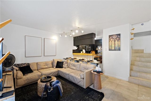 1418 Beech Avenue 6, Mcallen, TX 78501