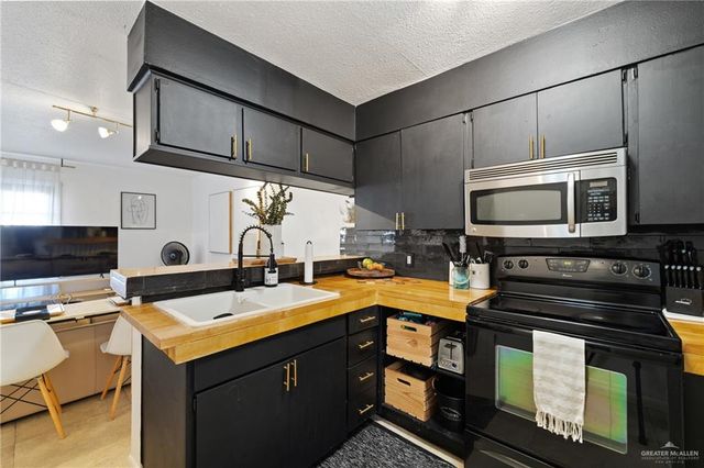 1418 Beech Avenue 6, Mcallen, TX 78501