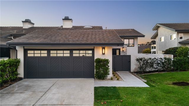 5 Curl, Corona Del Mar, CA 92625