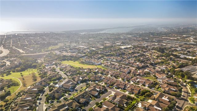 5 Curl, Corona Del Mar, CA 92625