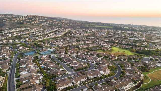 5 Curl, Corona Del Mar, CA 92625