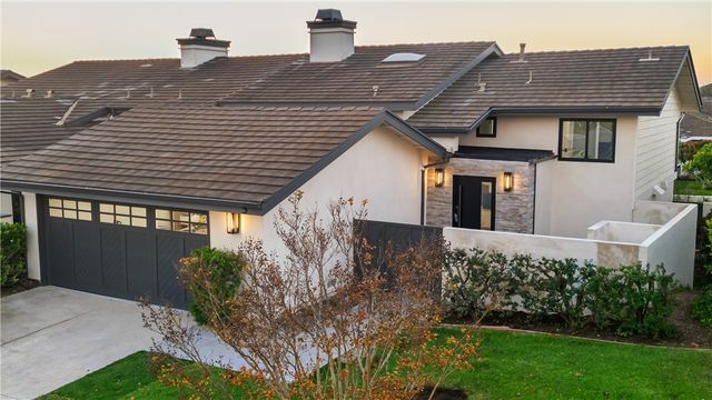 5 Curl, Corona Del Mar, CA 92625