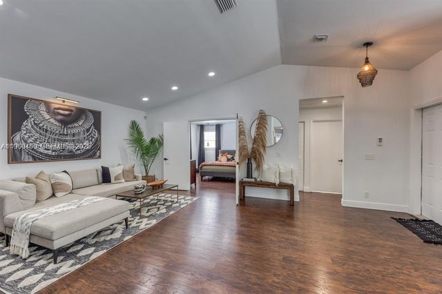 3080 Carysfort Ln, Margate, FL 33063