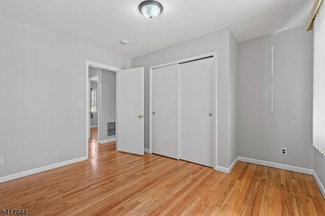 2075 Barnett St, Rahway City, NJ 07065