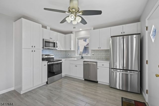 2075 Barnett St, Rahway City, NJ 07065