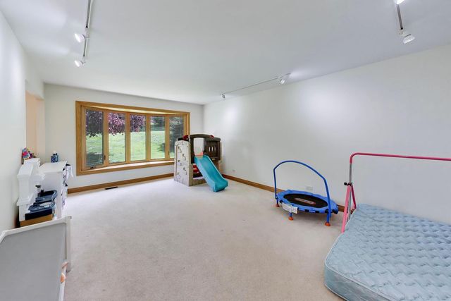 1104 Nottingham Lane, Elgin, IL 60120