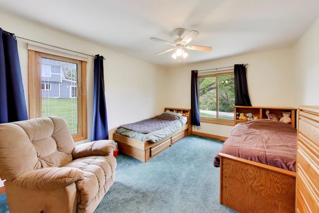 1104 Nottingham Lane, Elgin, IL 60120