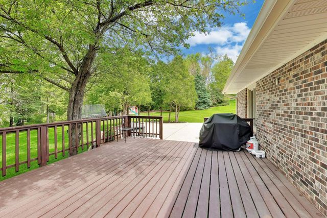 1104 Nottingham Lane, Elgin, IL 60120