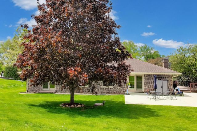 1104 Nottingham Lane, Elgin, IL 60120