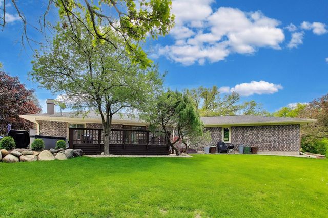1104 Nottingham Lane, Elgin, IL 60120