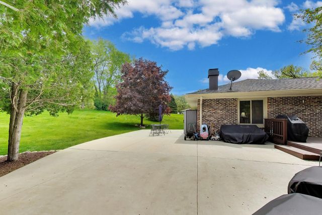 1104 Nottingham Lane, Elgin, IL 60120