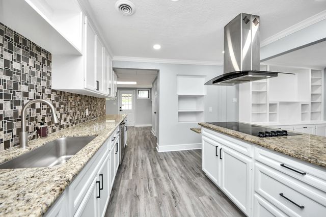 2212 Raspberry Lane, Pasadena, TX 77502