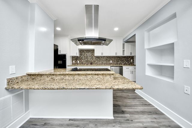 2212 Raspberry Lane, Pasadena, TX 77502