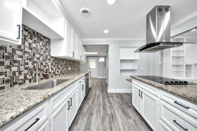 2212 Raspberry Lane, Pasadena, TX 77502