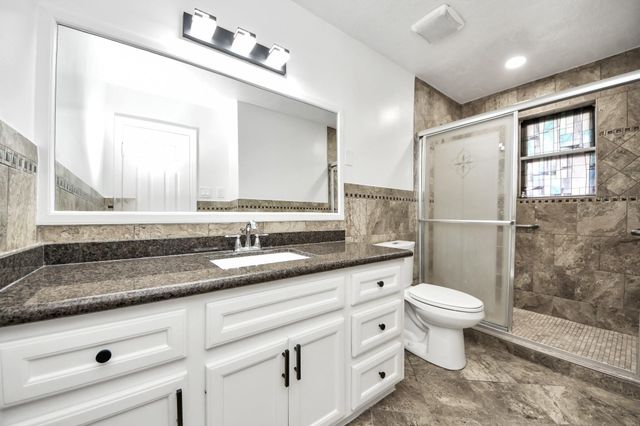2212 Raspberry Lane, Pasadena, TX 77502