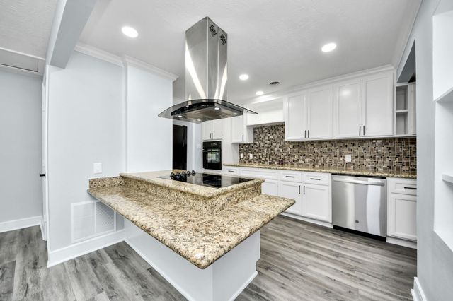 2212 Raspberry Lane, Pasadena, TX 77502