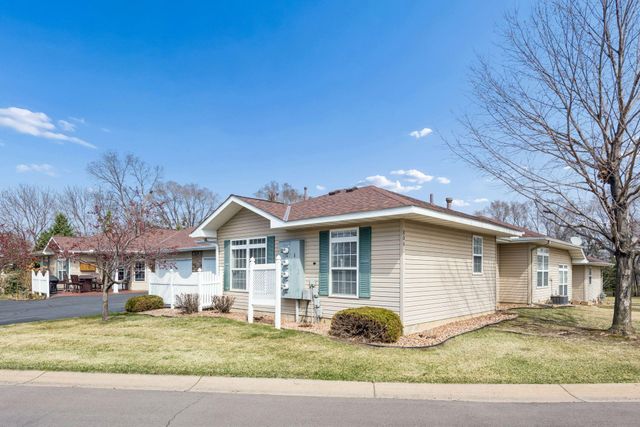 806 Roundhouse Street, Shakopee, MN 55379