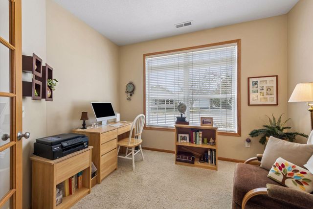 806 Roundhouse Street, Shakopee, MN 55379