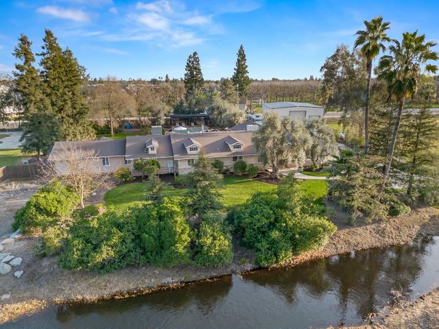 5211 E Shepherd Avenue, Clovis, CA 93619