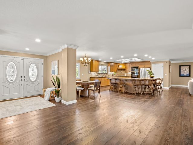 5211 E Shepherd Avenue, Clovis, CA 93619