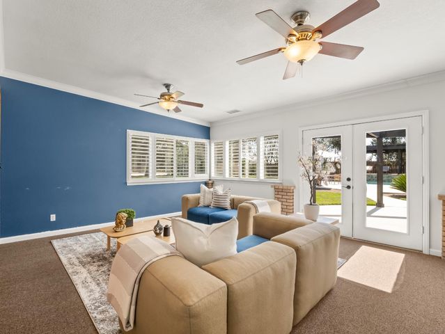 5211 E Shepherd Avenue, Clovis, CA 93619