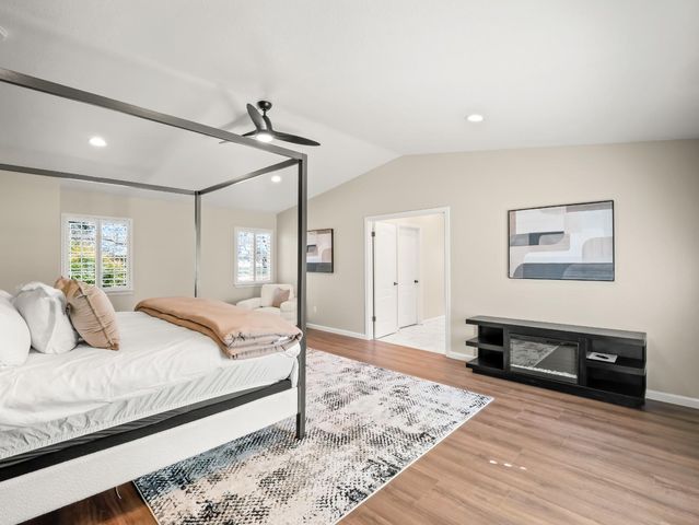 5211 E Shepherd Avenue, Clovis, CA 93619