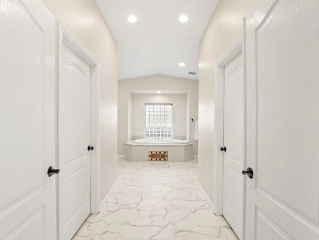 5211 E Shepherd Avenue, Clovis, CA 93619