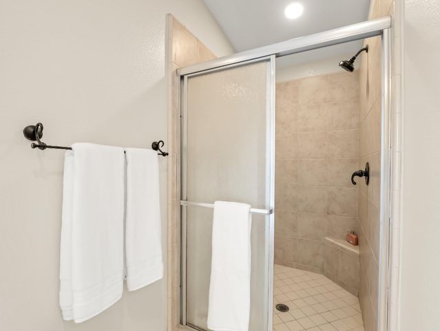 5211 E Shepherd Avenue, Clovis, CA 93619