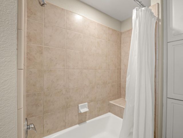 5211 E Shepherd Avenue, Clovis, CA 93619