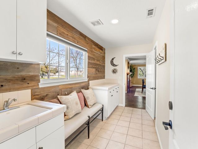 5211 E Shepherd Avenue, Clovis, CA 93619