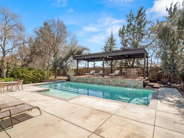 5211 E Shepherd Avenue, Clovis, CA 93619