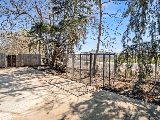 5211 E Shepherd Avenue, Clovis, CA 93619