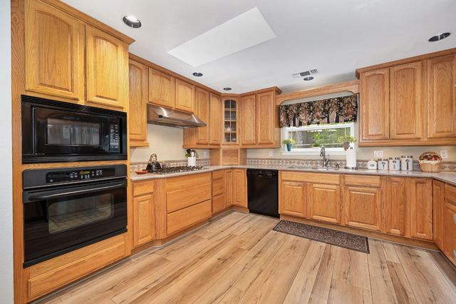 3221 Tenderfoot Ln, Meadow Vista, CA 95722